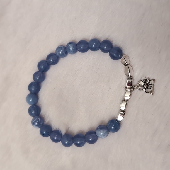 Blue Beaded Bracelet with Silver Toned Butterfly Bead Focus - Picture 5 of 8